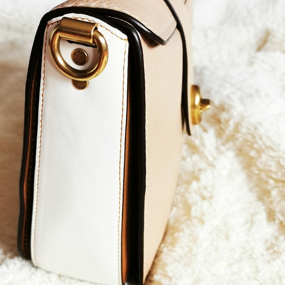 Page 27 Colour Block Leather Bag - Picture 10 of 12